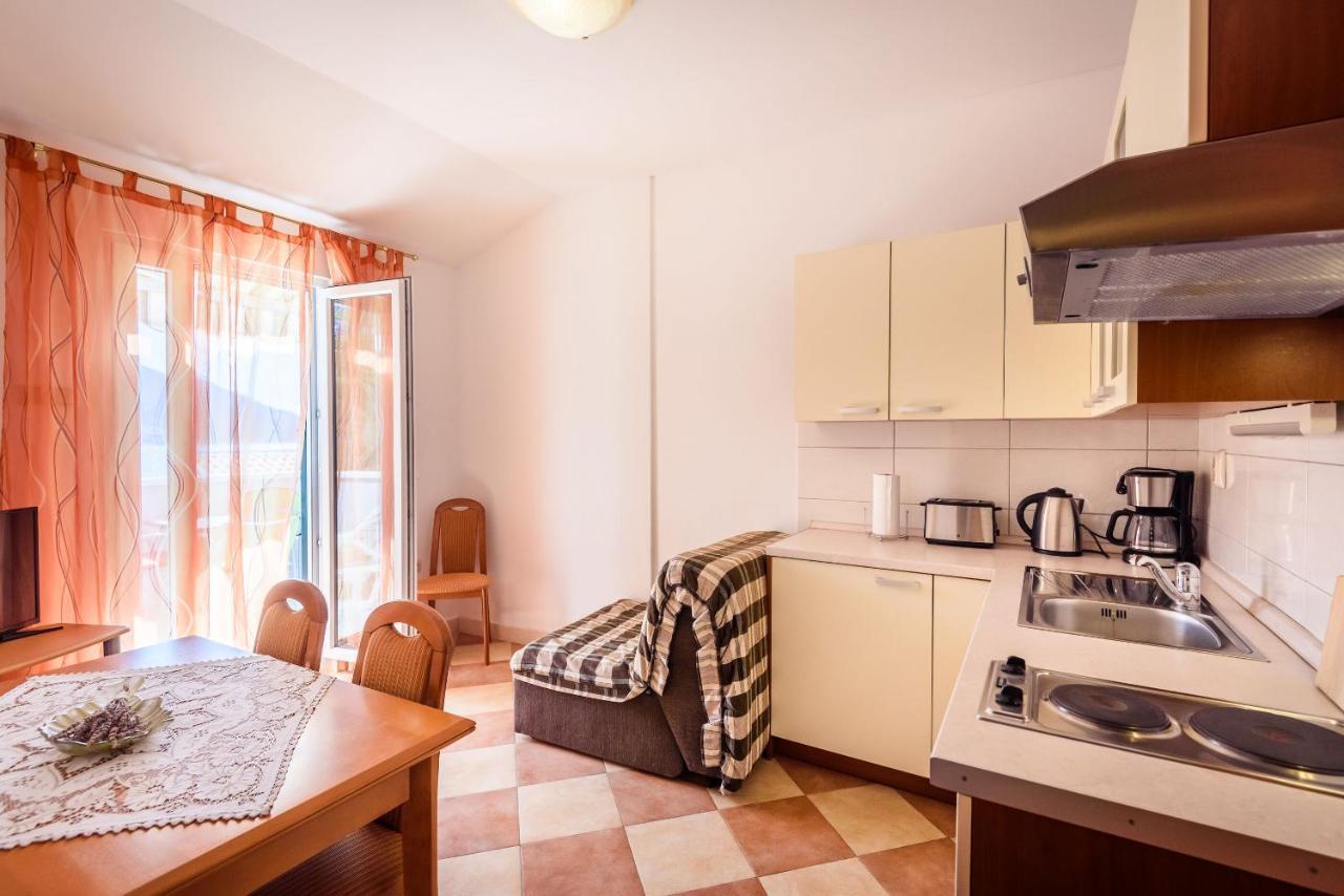 Apartments Zdravko 克勒克 外观 照片