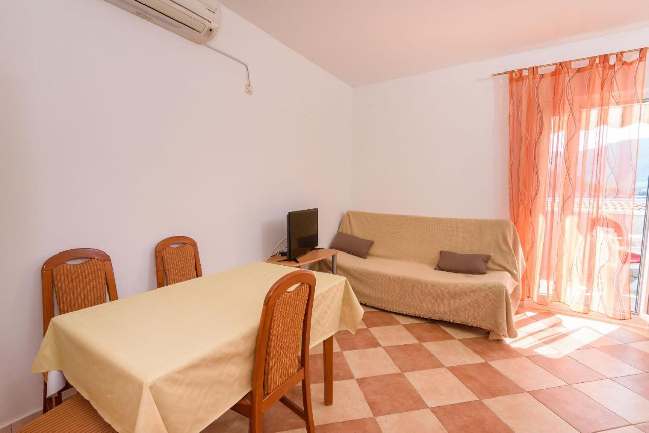 Apartments Zdravko 克勒克 外观 照片