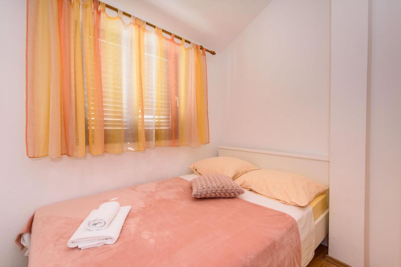 Apartments Zdravko 克勒克 外观 照片