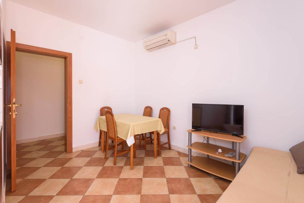 Apartments Zdravko 克勒克 外观 照片