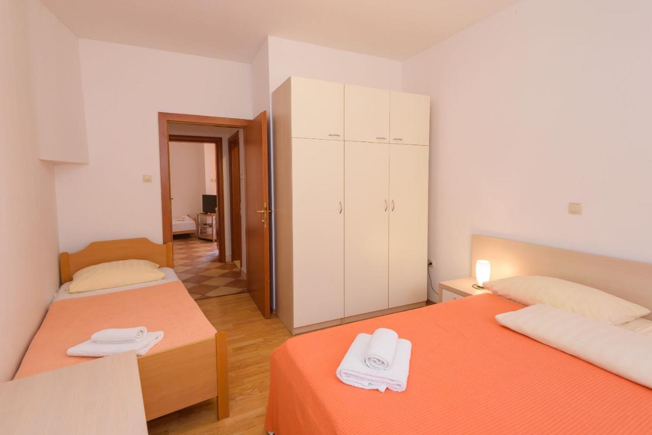 Apartments Zdravko 克勒克 外观 照片